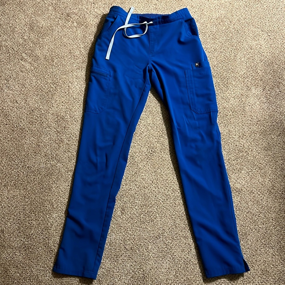 Yola xs/tall scrub pants
